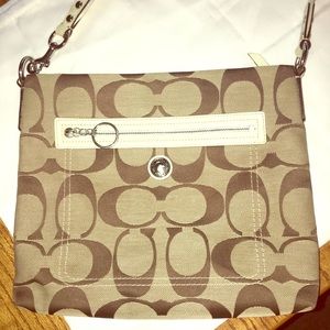 👜Coach Signature Crossbody Swing File Bag 👜